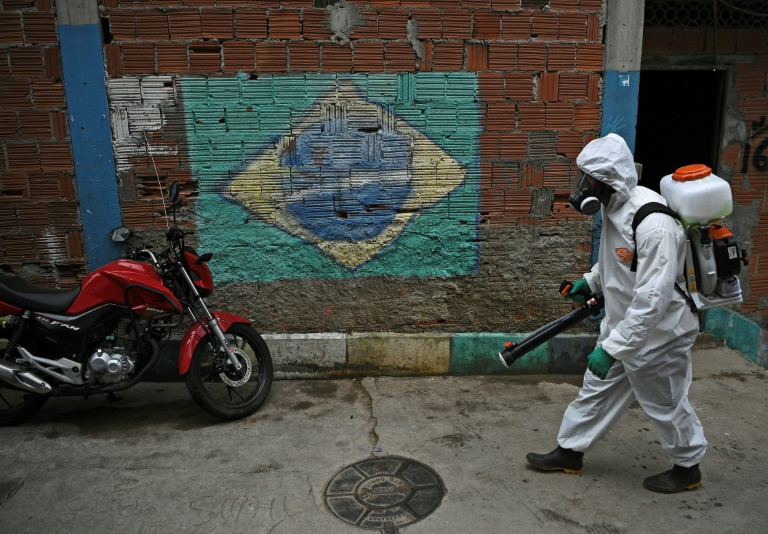 Brasil supera as 120.000 mortes por covid-19