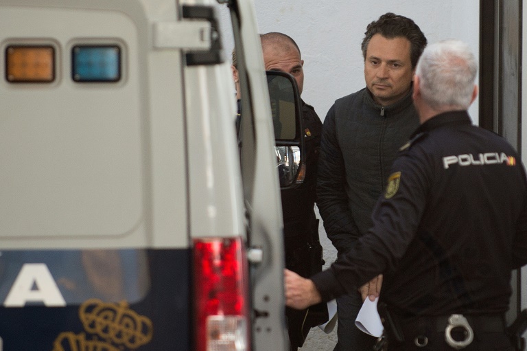 Ex-diretor da Pemex diz que subornos da Odebrecht financiaram campanha presidencial de Peña Nieto Ex-diretor da Pemex diz que subornos da Odebrecht financiaram campanha presidencial de Peña Nieto