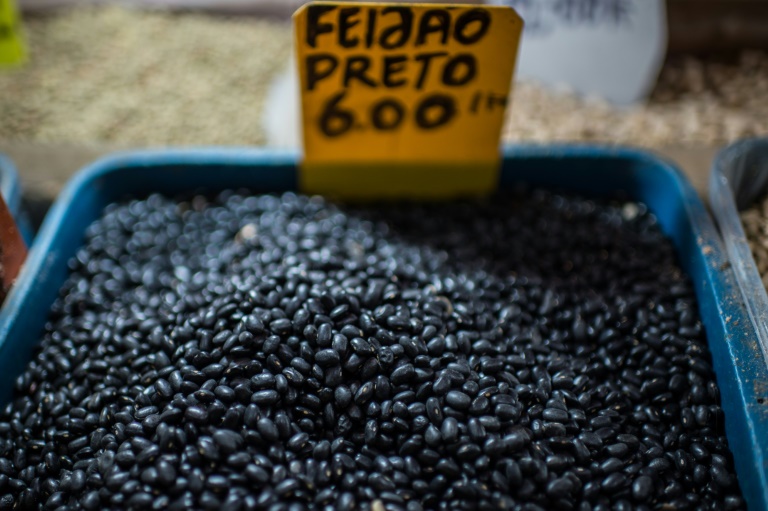 Preços dos alimentos disparam no Brasil
