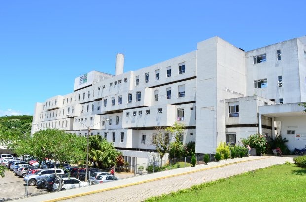 Hospital Regional de São José realiza primeira neurocirurgia com paciente acordado