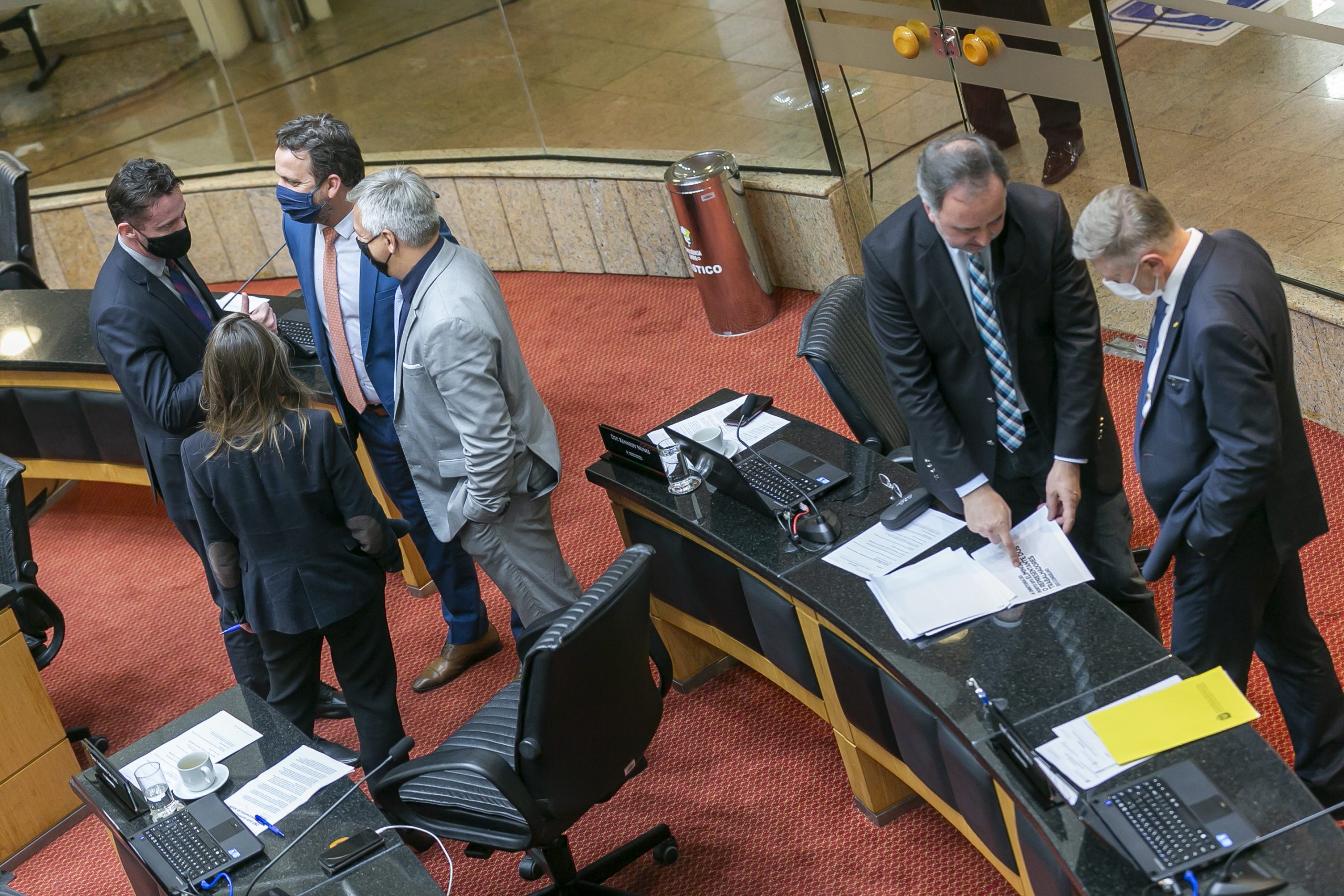 Deputados criticam multas a manifestantes em Lages