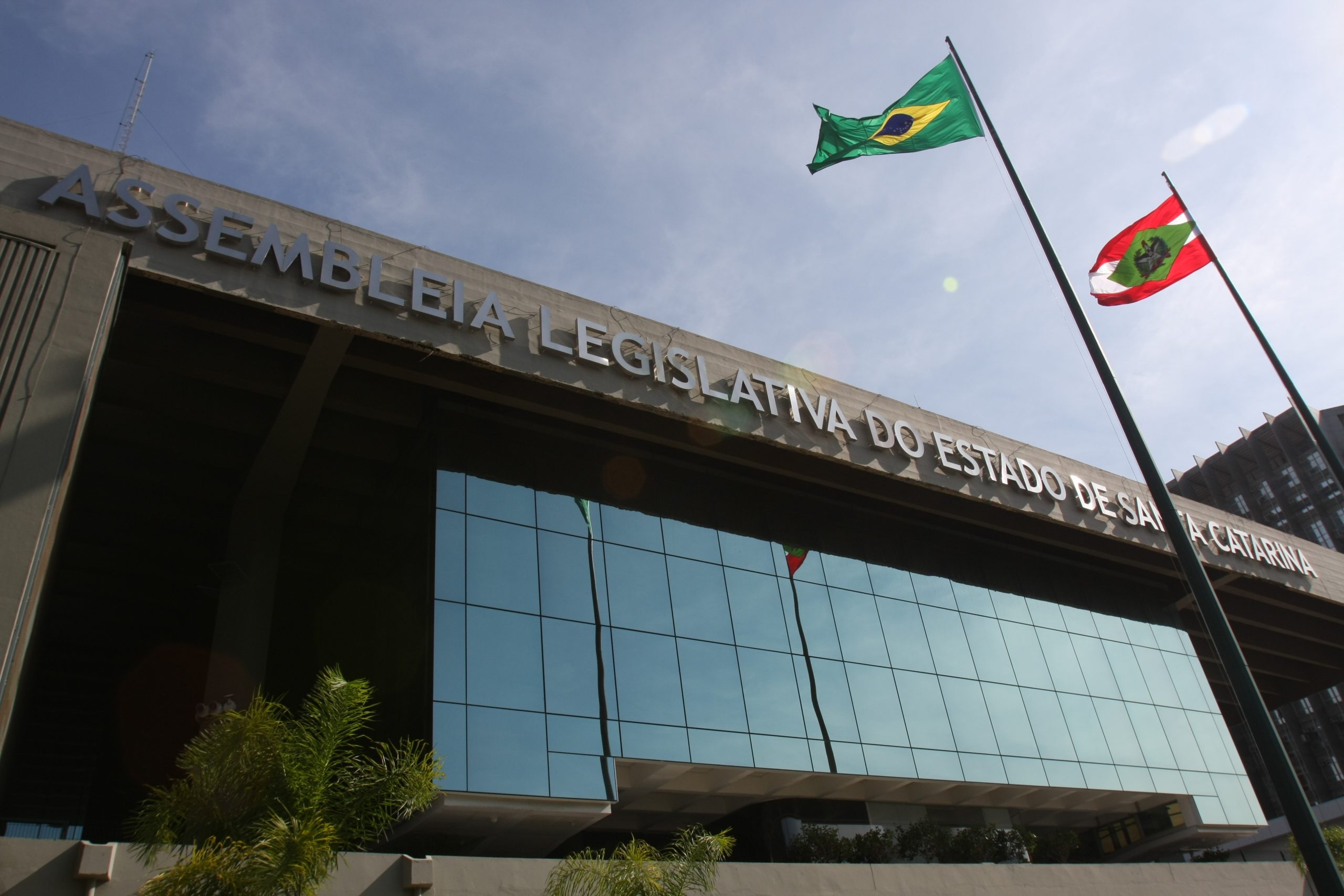 Audiência pública discute participação de “atletas de fora de SC” em competições da Fesporte Audiência pública discute participação de “atletas de fora de SC” em competições da Fesporte