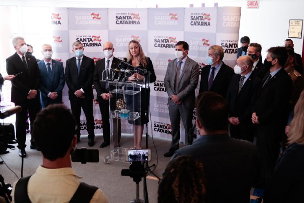 Governadora interina, Daniela Reinehr conclama união da sociedade catarinense