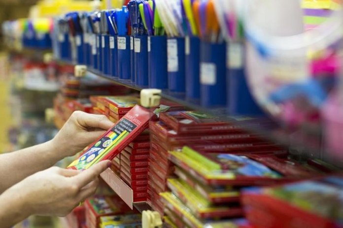 Procon divulga pesquisa de preço de material escolar em Balneário Camboriú