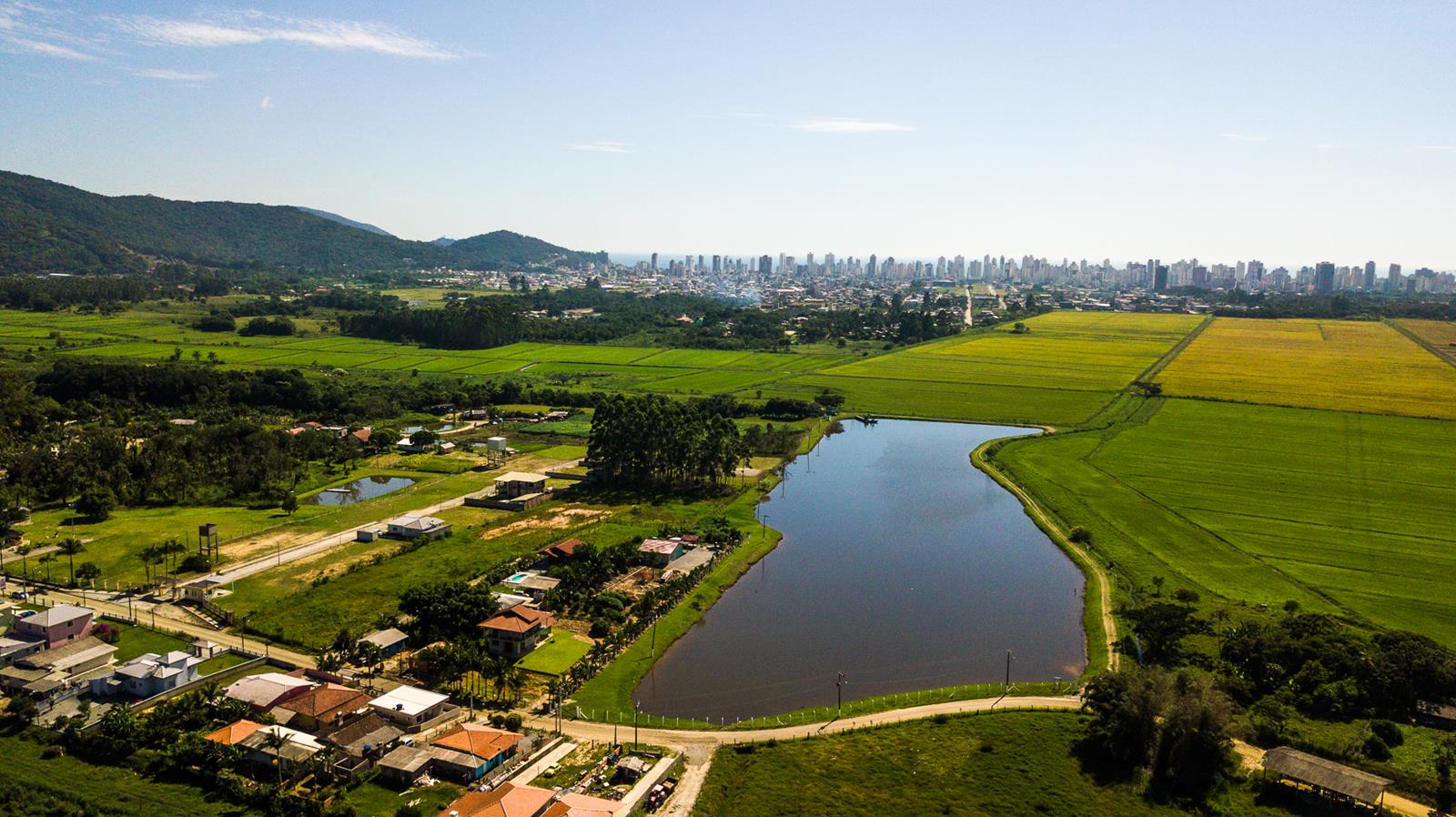 Investimentos garantiram tranquilidade no abastecimento de água e tratamento de esgoto Investimentos garantiram tranquilidade no abastecimento de água e tratamento de esgoto