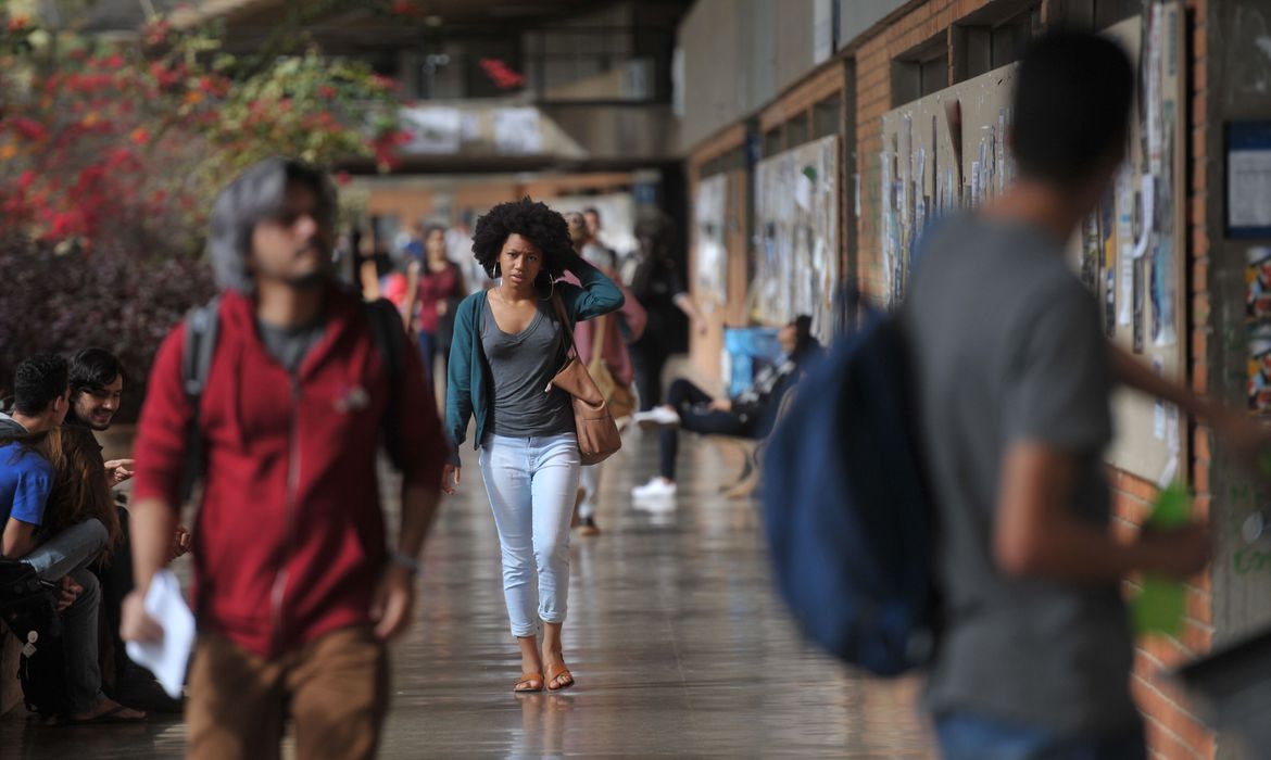 Inscrições do cursinho Vestiba+ permanecem abertas até sexta-feira (9)