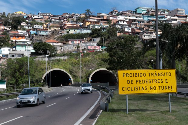 Túnel Antonieta de Barros terá interdição parcial nesta terça-feira