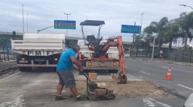 Prefeitura de Florianópolis faz recapeamento asfáltico das ruas do Centro