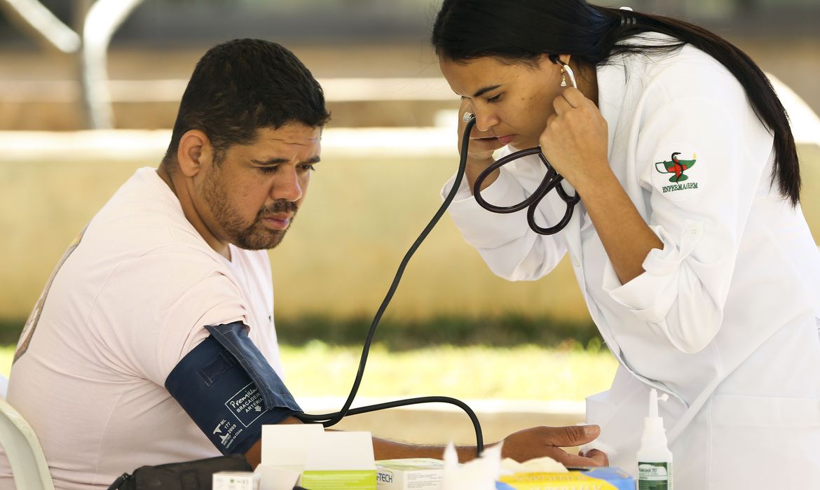 Agência Nacional de Saúde determina que planos cubram novos remédios, exames e cirurgias