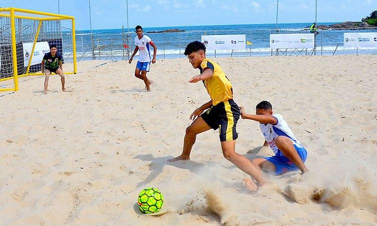 Campeonato Municipal de Futebol de Areia 2020/2021 é cancelado