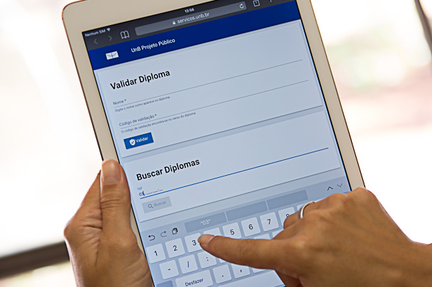 Instituições federais e privadas aptas a emitir diploma terão mais tempo para implementar o diploma digital Instituições federais e privadas aptas a emitir diploma terão mais tempo para implementar o diploma digital