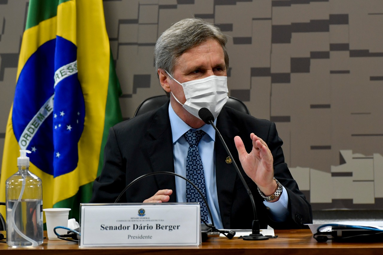 Dário assina moção de apelo à comunidade internacional por vacinas para o Brasil: O objetivo é acelerar o cronograma de vacinação no país