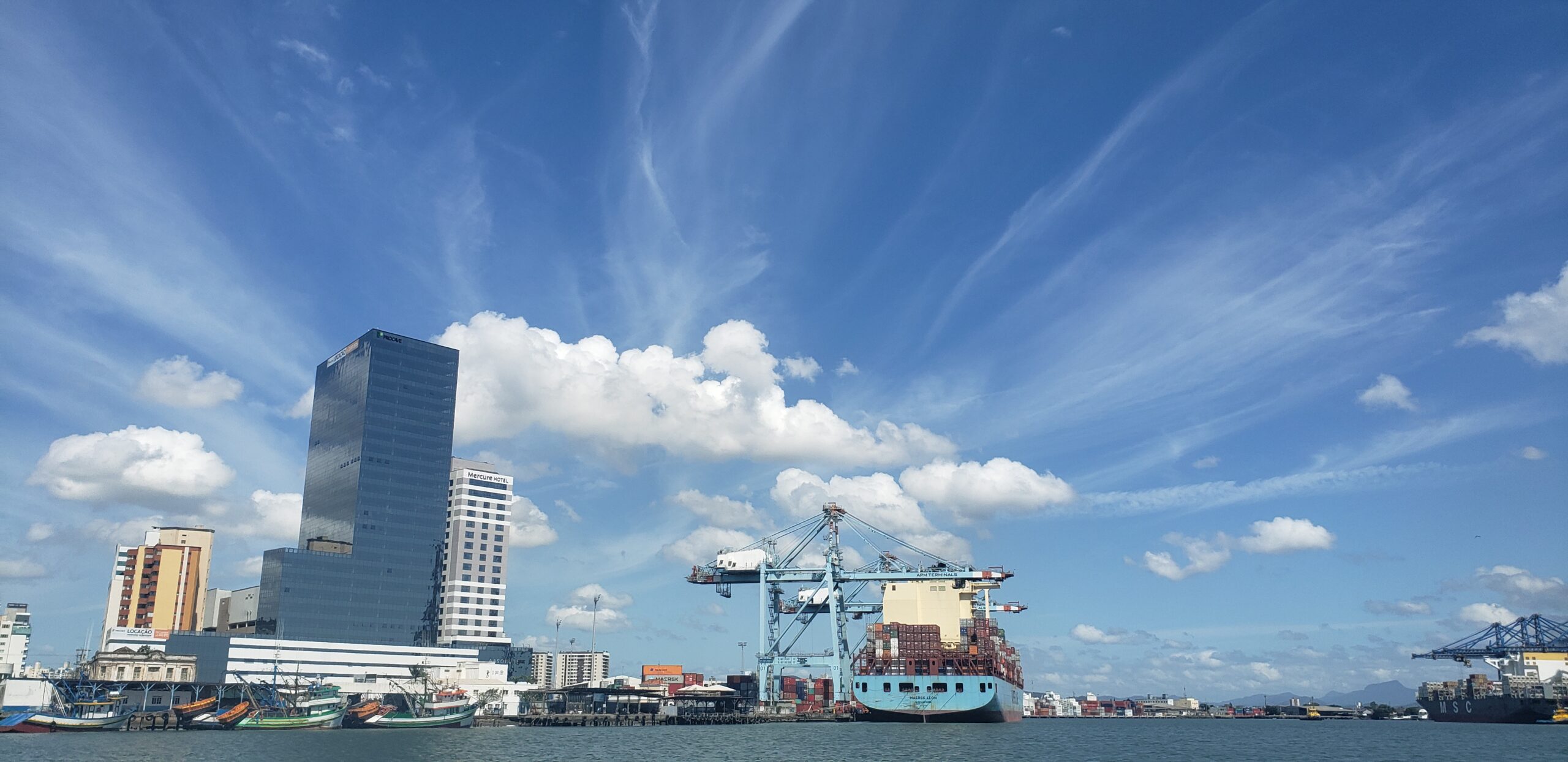 Itajaí fecha 2020 com saldo positivo na geração de empregos e abertura de novas empresas