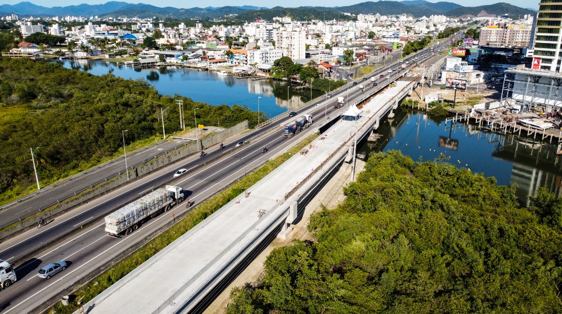 Balneário Camboriú: Autopista vai fechar acesso da BR-101 pela Rua 3300 domingo à noite