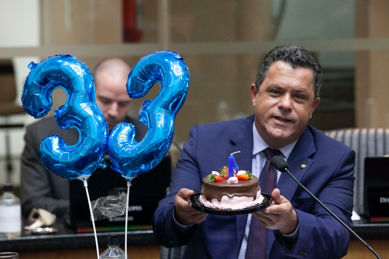 Impeachment: Naatz pede na justiça suspensão do julgamento por suspeição do líder do governo