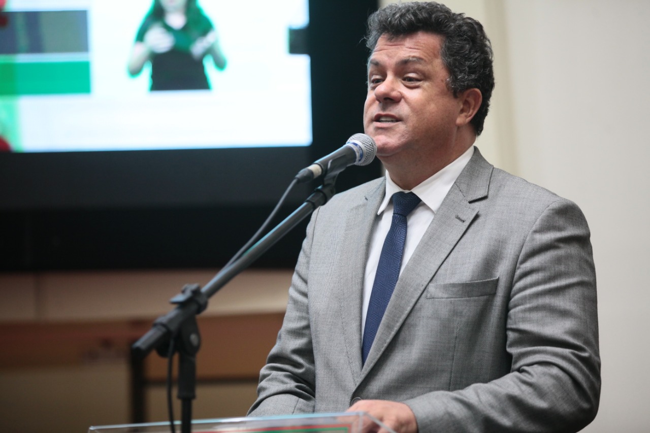 DEPUTADO NAATZ COBRA ESTRUTURA DO GOVERNO PARA ENFRENTAR A CRISE DA PANDEMIA DEPUTADO NAATZ COBRA ESTRUTURA DO GOVERNO PARA ENFRENTAR A CRISE DA PANDEMIA