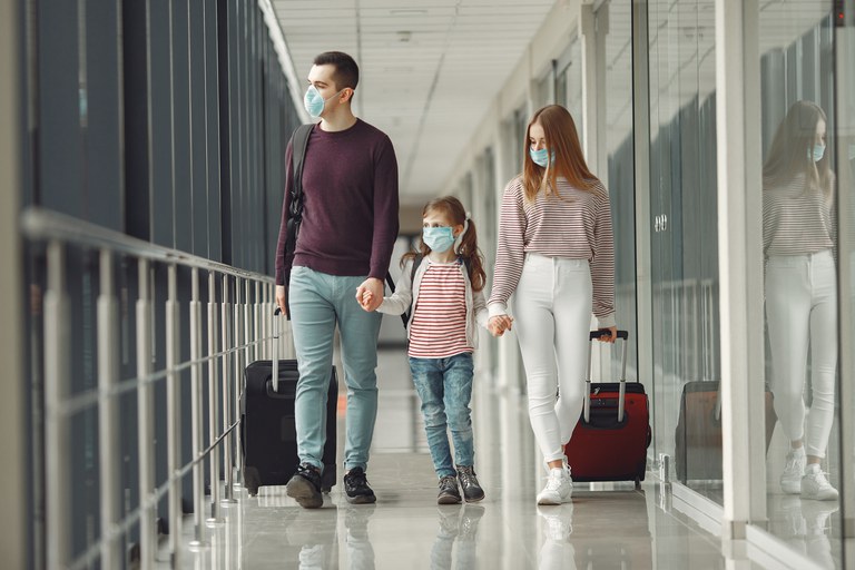 Tire suas dúvidas sobre o uso de máscaras em aviões e aeroportos