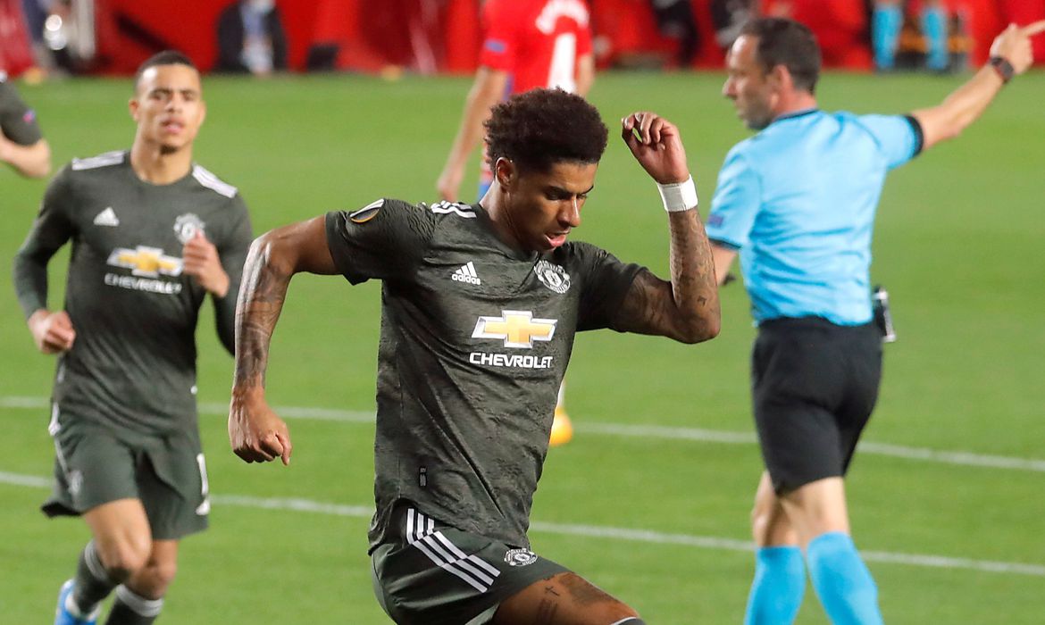 Manchester United e Roma vencem nas quartas de final da Liga Europa: Diabos Vermelhos derrotam Granada por 2 a 0