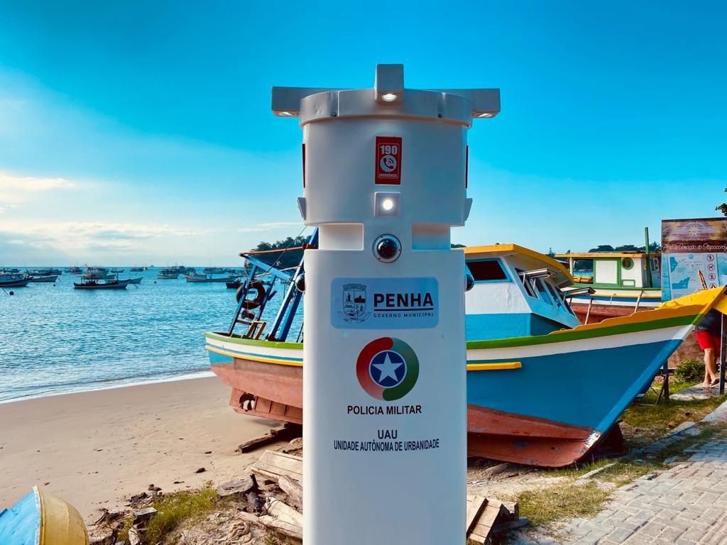 Segurança Pública: Totem de Reconhecimento Facial é instalado na Praia do Trapiche pela Prefeitura de Penha