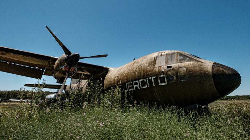 ‘Voos da morte’ na Argentina: como Justiça tenta fechar ferida aberta há 45 anos pelo extermínio de milhares de pessoas ‘Voos da morte’ na Argentina: como Justiça tenta fechar ferida aberta há 45 anos pelo extermínio de milhares de pessoas