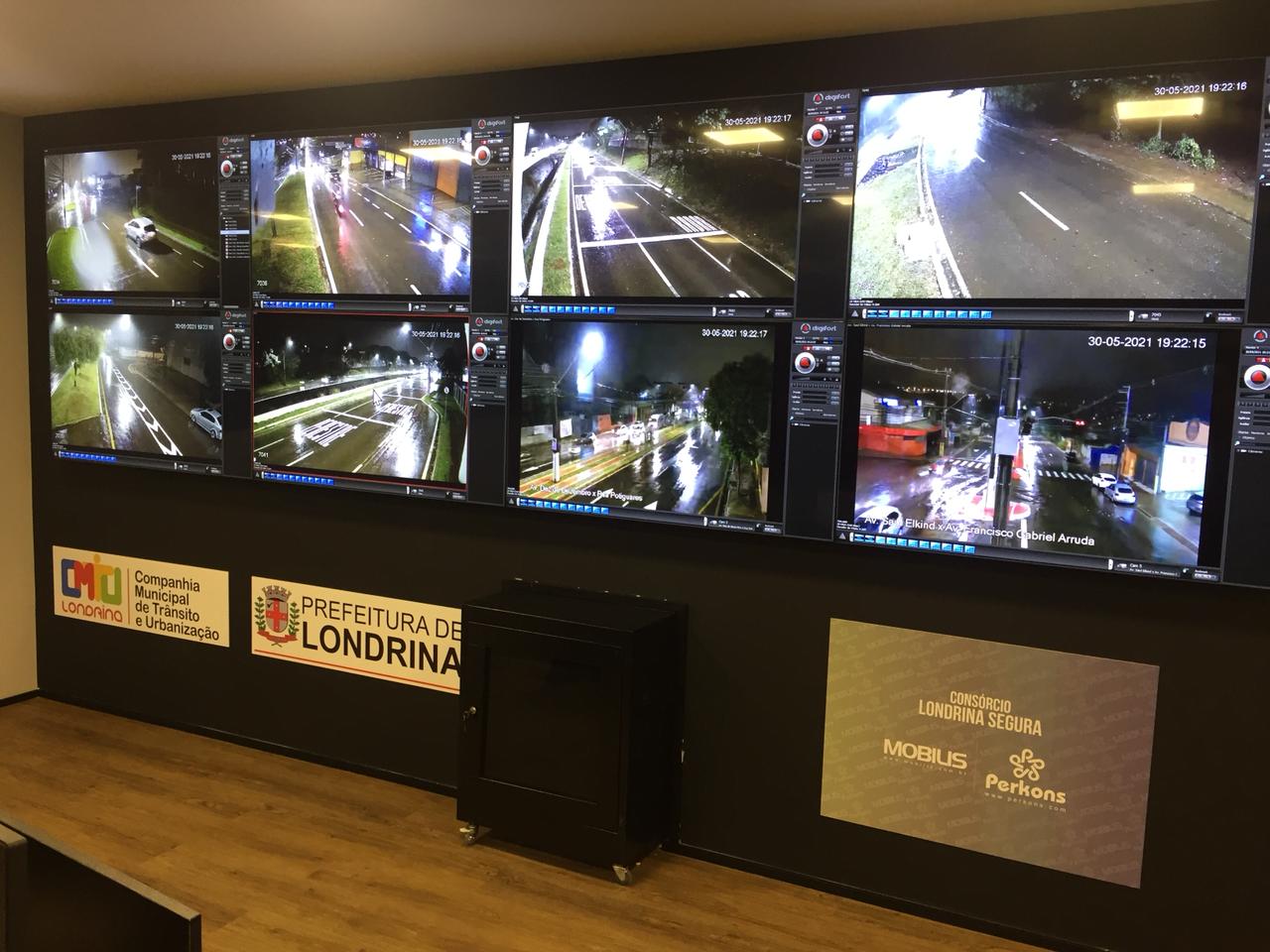 Tecnologia para “Cidades Inteligentes”: Londrina terá novo Complexo de Fiscalização e Monitoramento Eletrônico de Trânsito Tecnologia para “Cidades Inteligentes”: Londrina terá novo Complexo de Fiscalização e Monitoramento Eletrônico de Trânsito