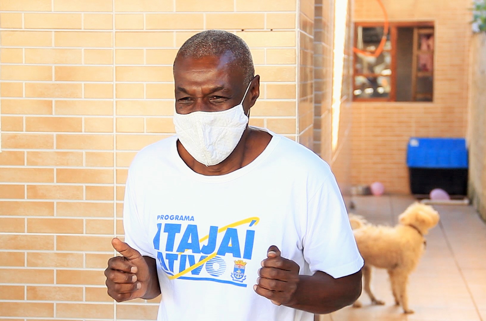 Programa Itajaí Ativo realiza quase nove mil aulas nas casas durante a pandemia Programa Itajaí Ativo realiza quase nove mil aulas nas casas durante a pandemia