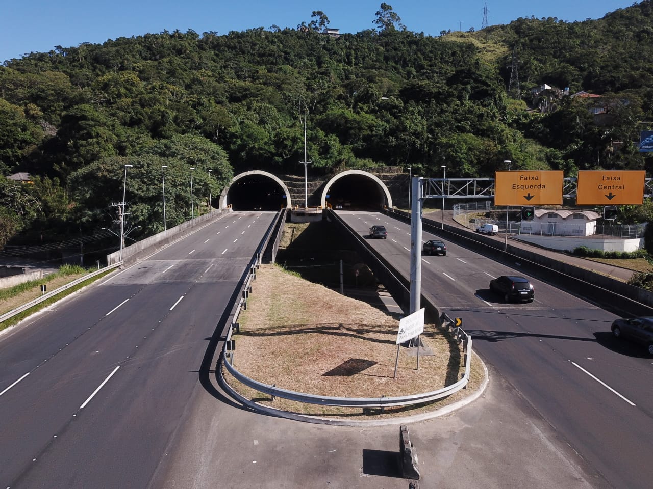 Via Expressa Sul: que está sendo administrada provisoriamente pela Prefeitura de Florianópolis passa por Restauração Total