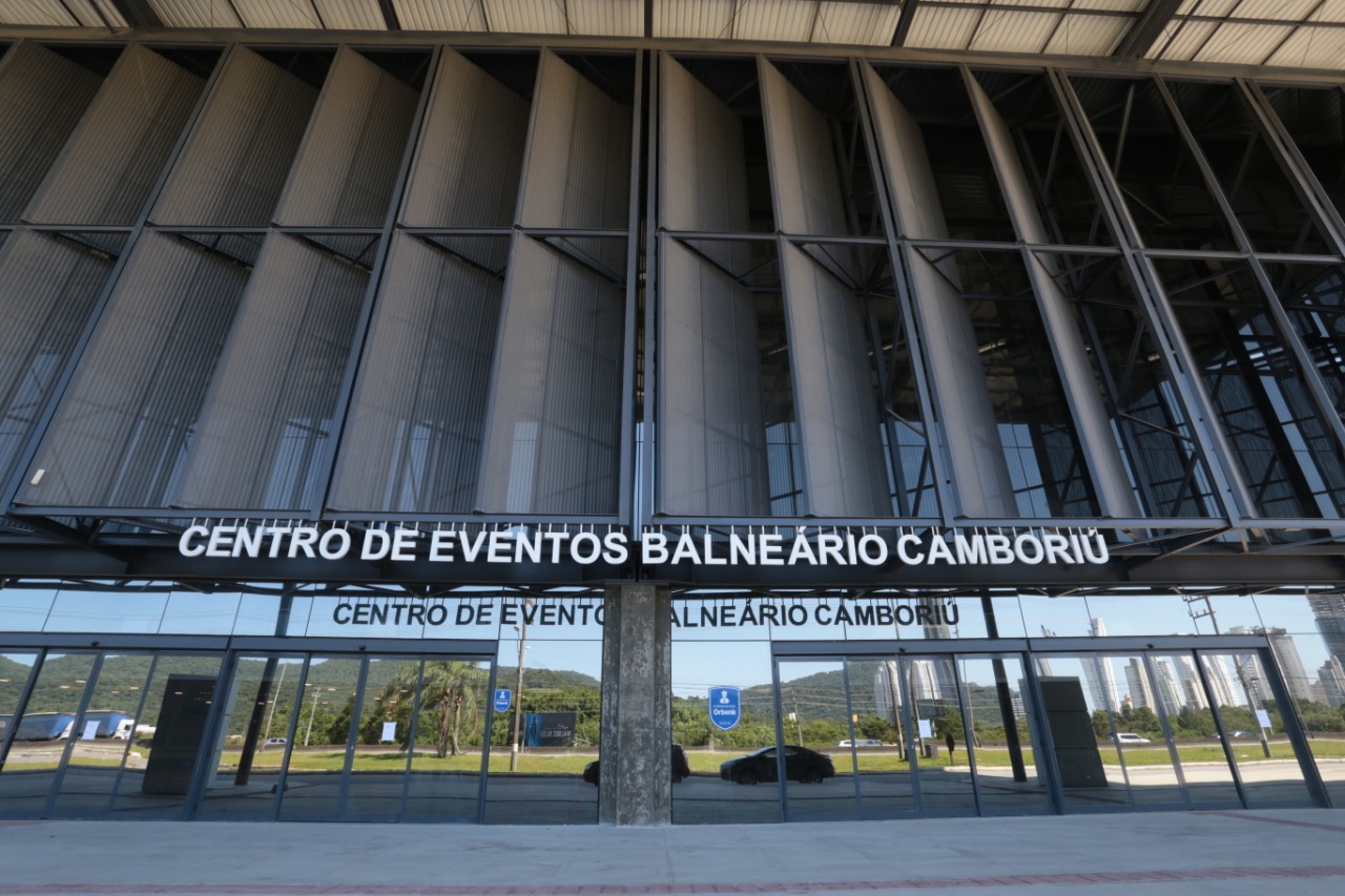 Centro de Eventos “Balneário Camboriú”: Santur realiza sessão de abertura de envelopes de empresas interessadas na concessão do CEBC Centro de Eventos “Balneário Camboriú”: Santur realiza sessão de abertura de envelopes de empresas interessadas na concessão do CEBC