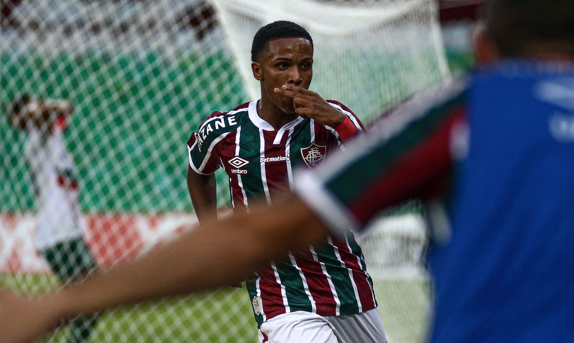 Fluminense derrota Portuguesa e confirma Fla x Flu na final do Carioca: Pelo 2º ano consecutivo, Tricolor decide título com Rubro-Negro