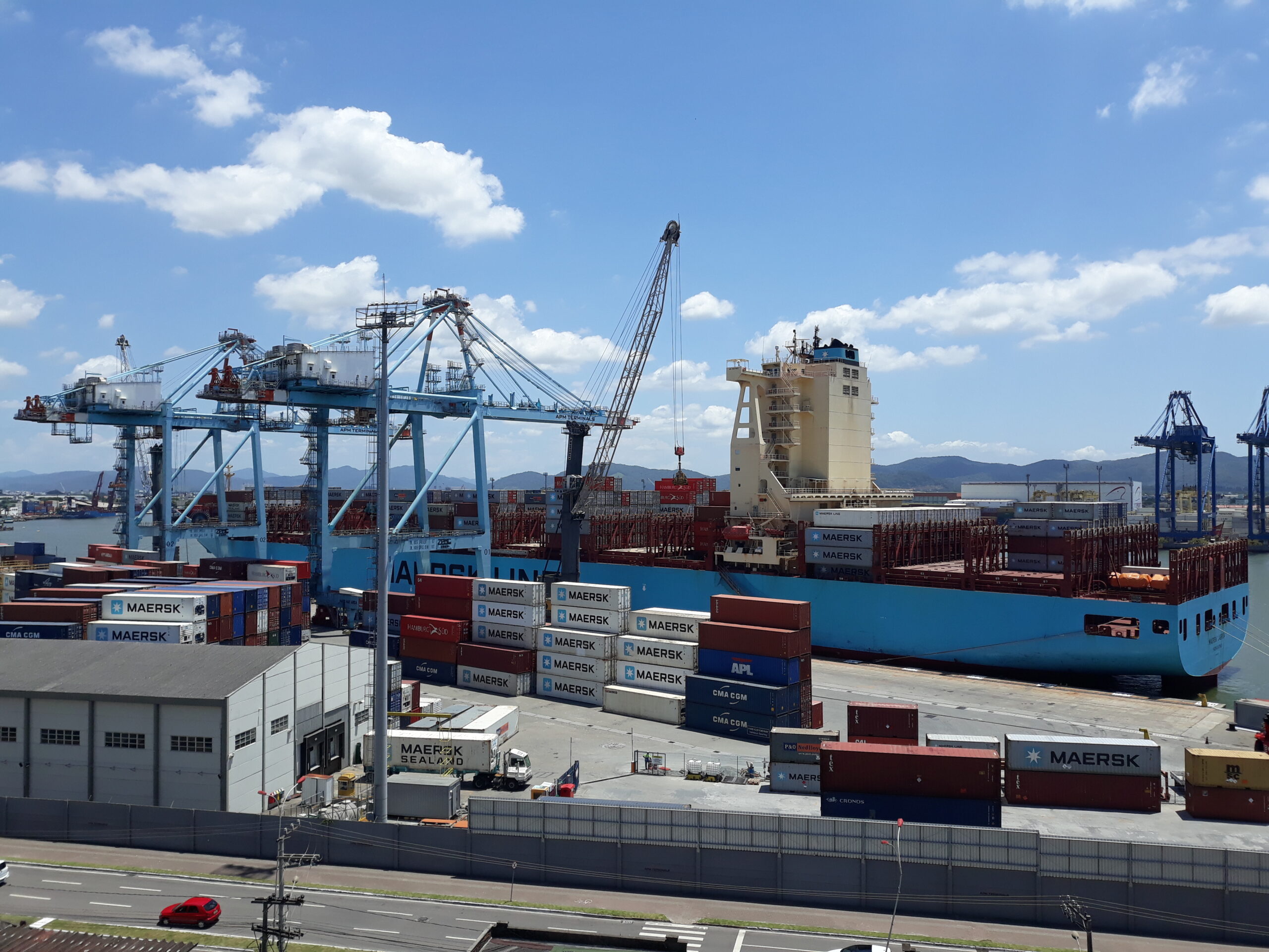 Economia “Acelerada”: Complexo Portuário de Itajaí atinge marca histórica na movimentação de toneladas Economia “Acelerada”: Complexo Portuário de Itajaí atinge marca histórica na movimentação de toneladas