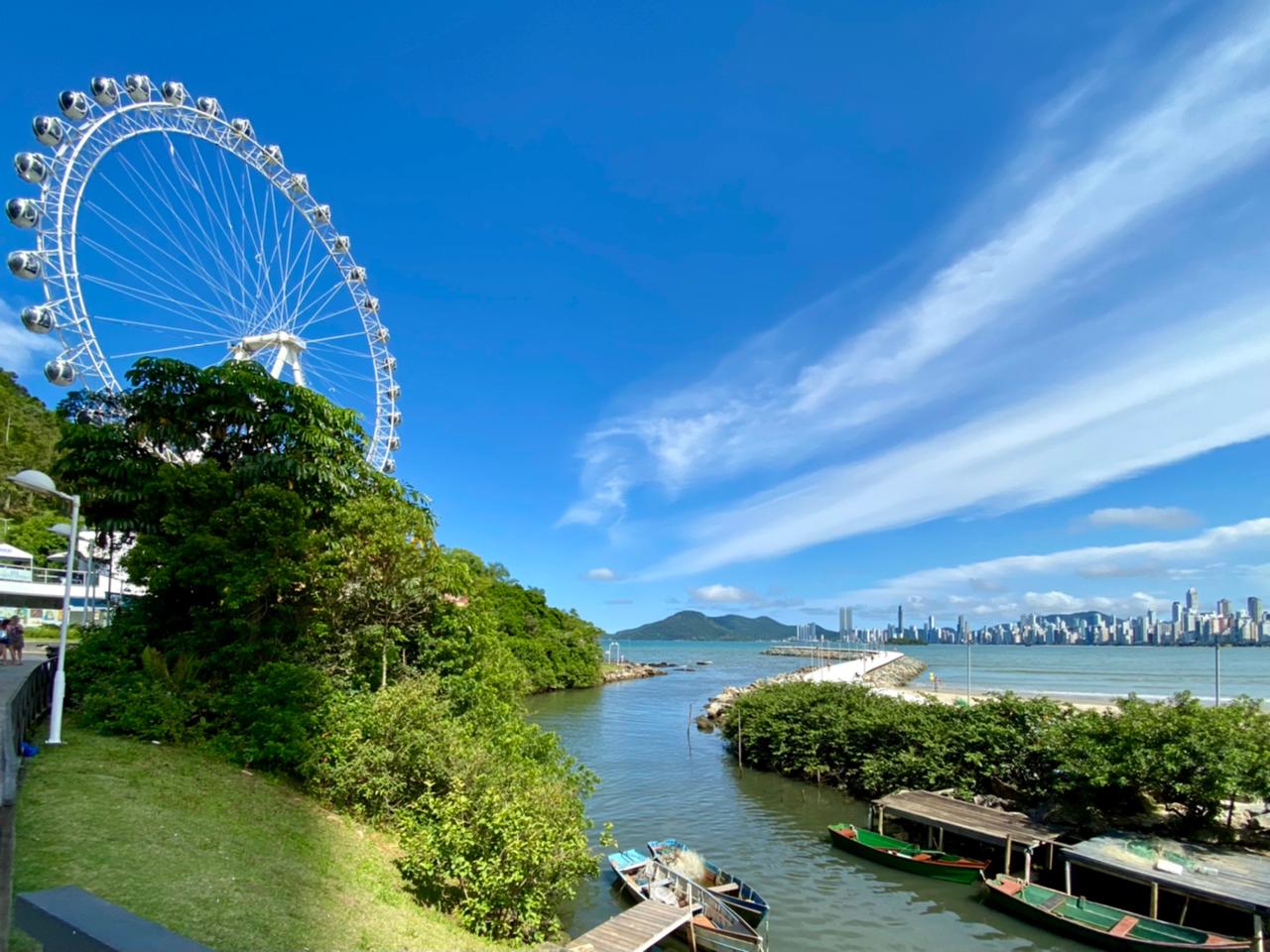 Balneário Camboriú “SANEADA”: única cidade catarinense próxima da universalização do saneamento Balneário Camboriú “SANEADA”: única cidade catarinense próxima da universalização do saneamento