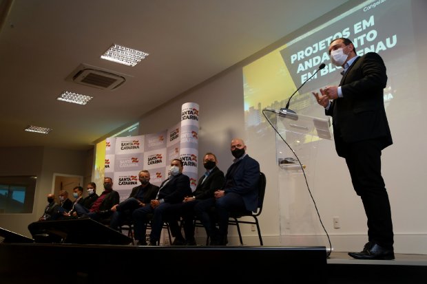 “Via Expressa de Blumenau”: Governador determina retomada das obras “Via Expressa de Blumenau”: Governador determina retomada das obras