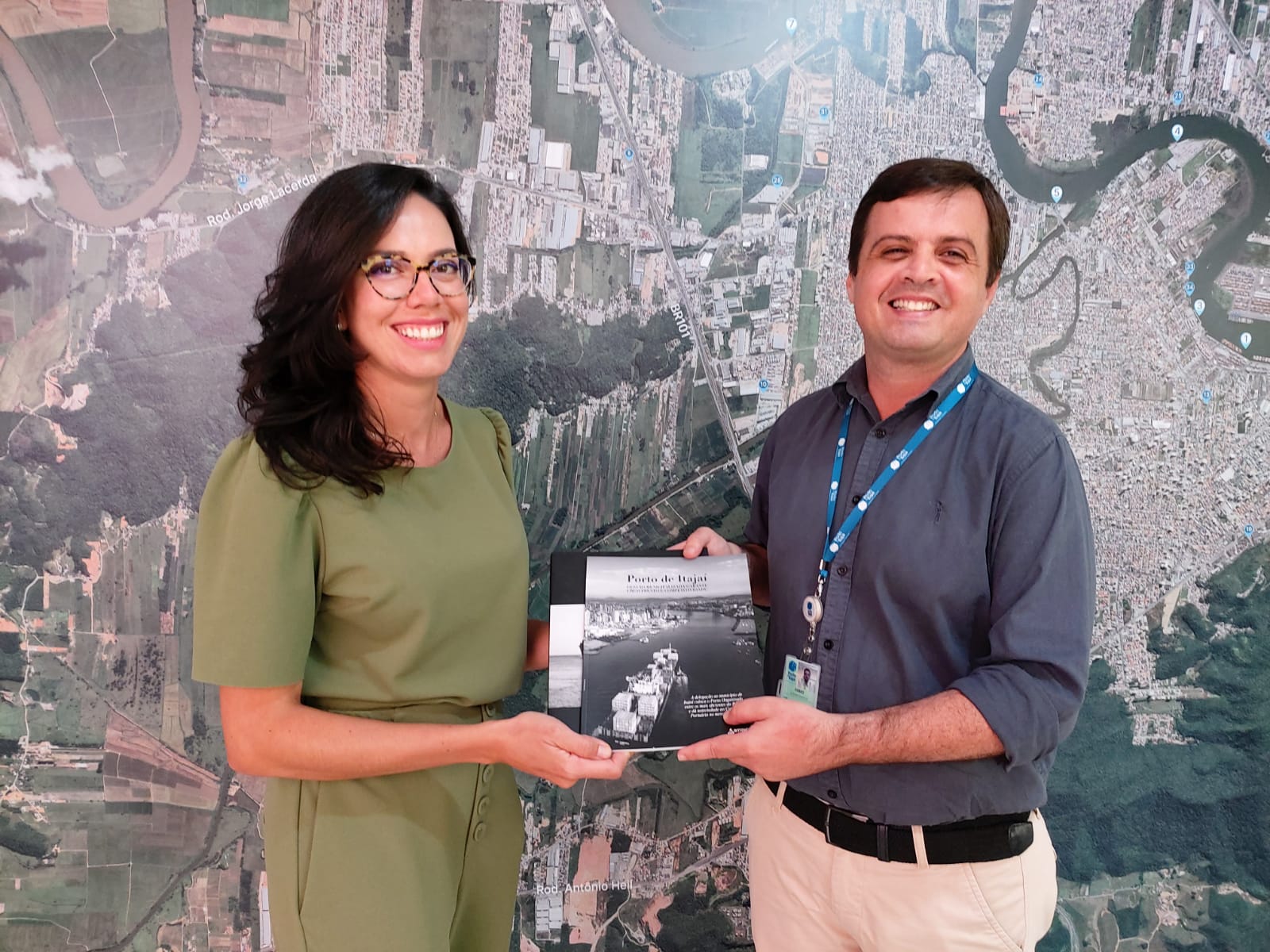 Representantes da Agência Brasileira de Inteligência (ABIN) visitam Porto de Itajaí