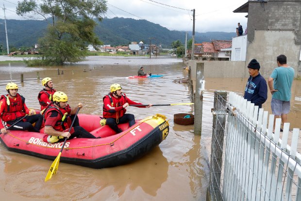 Chuvas em Santa Catarina: tem ao menos 94 municípios com registros de ocorrências
