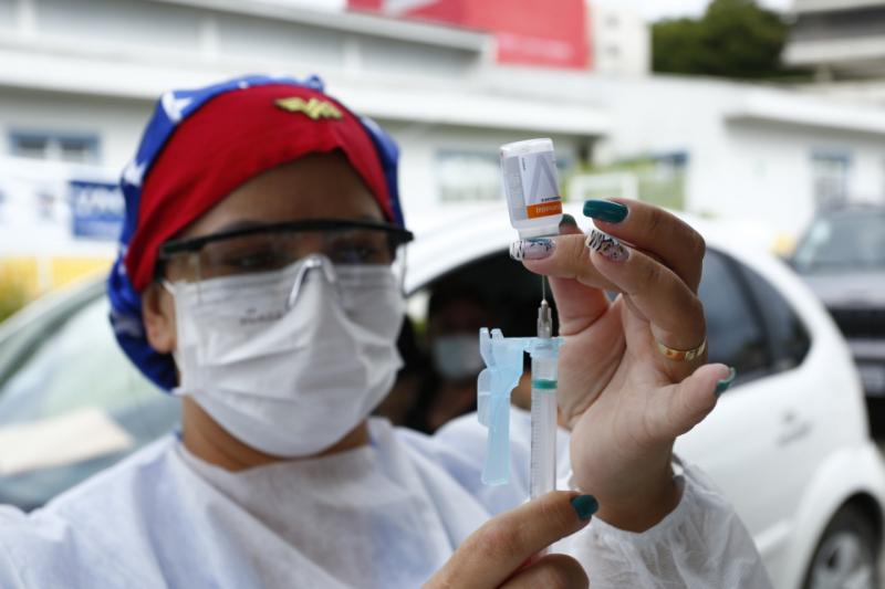 Florianópolis continua vacinação contra Covid-19 e Influenza nesta quinta-feira, 4 de agosto