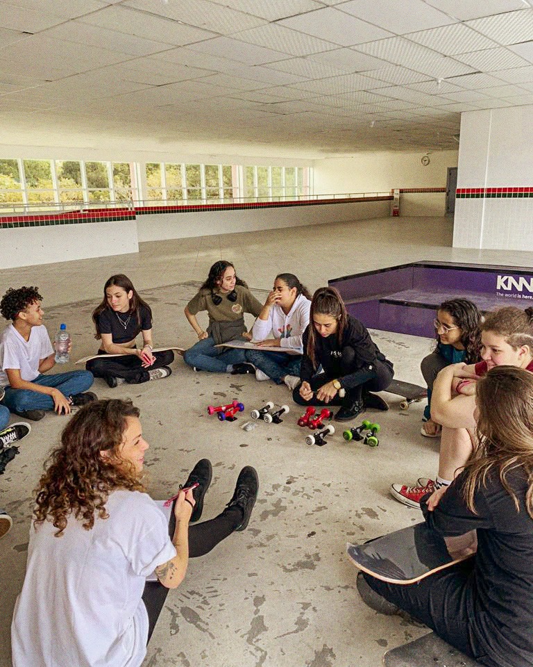 Skate na escola: adolescentes terão aulas gratuitas