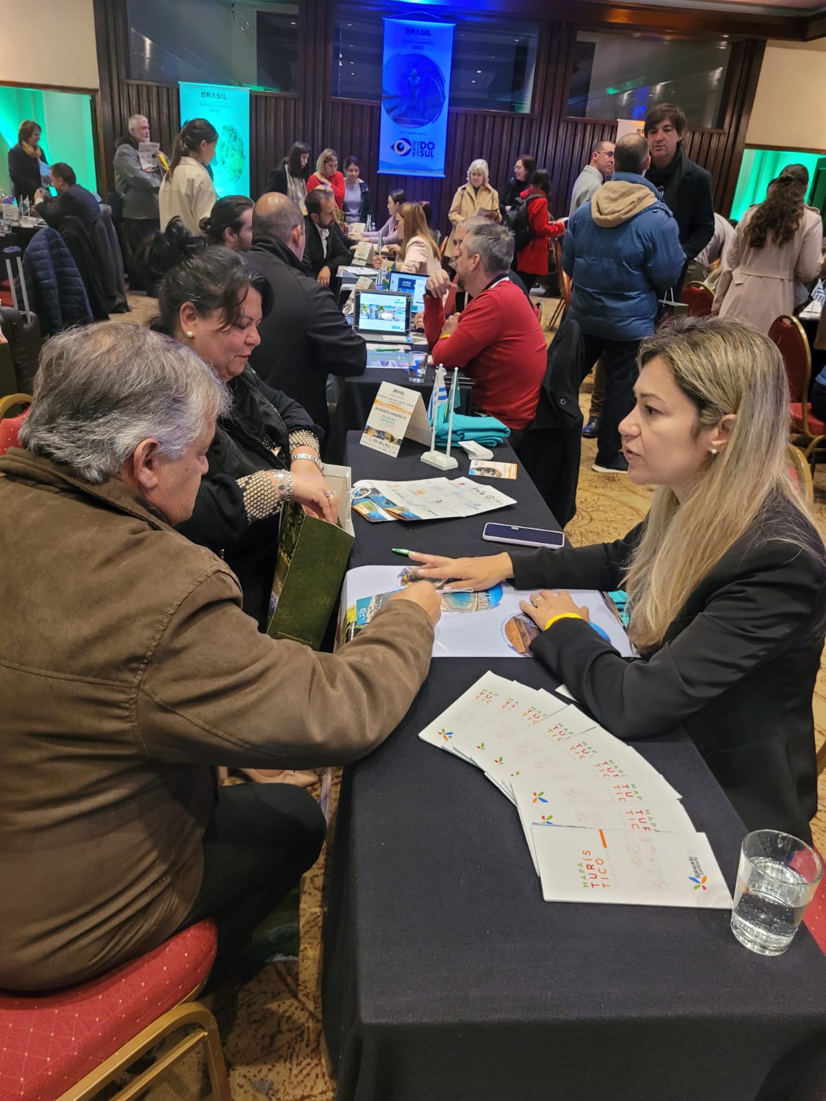 Operadores e agentes de viagens da América do Sul recebem capacitação sobre os atrativos da Costa Verde & Mar