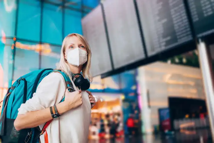 <strong>Uso de máscaras volta a ser obrigatório em aeroportos e aviões</strong>