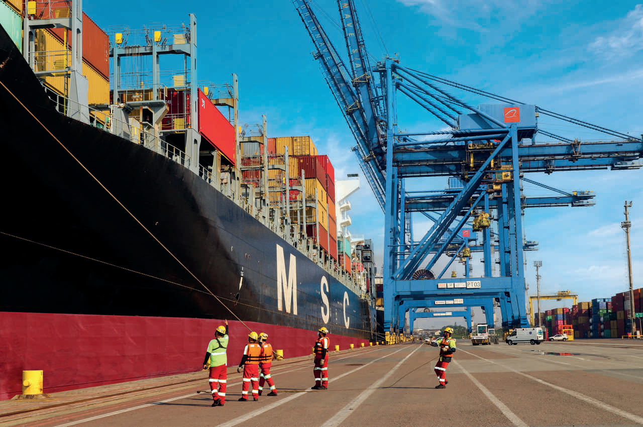 <strong>Porto de Navegantes bate recorde de 11 milhões de TEU movimentados</strong>