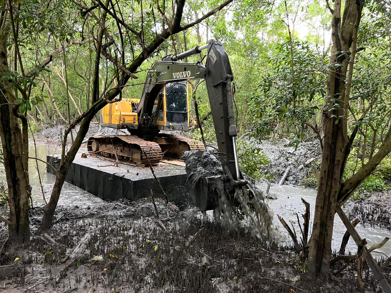 Pacto pelo Saneamento: Após décadas sob processo de assoreamento, Prefeitura inicia desobstrução de canal artificial de drenagem ligado ao Rio Tavares