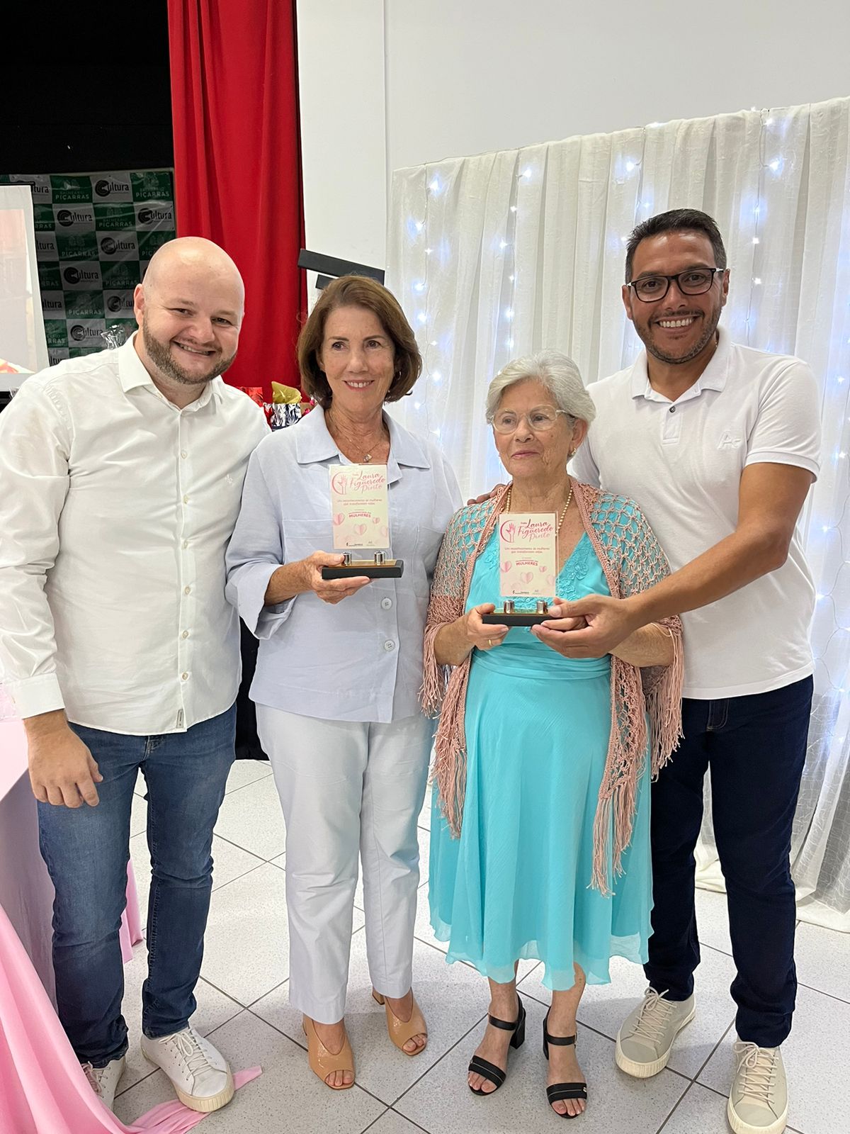 Dia Internacional das Mulheres: Troféu Laura Figueredo Pinto homenageia 12 entidades Dia Internacional das Mulheres: Troféu Laura Figueredo Pinto homenageia 12 entidades