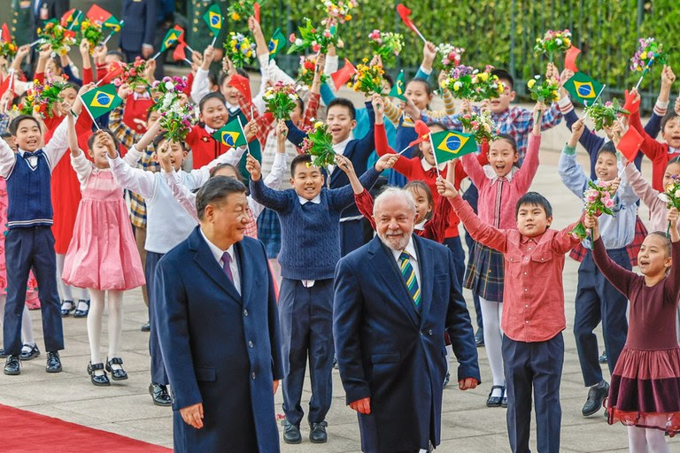 Lula se reúne com o presidente da China, Xi Jinping, em Pequim