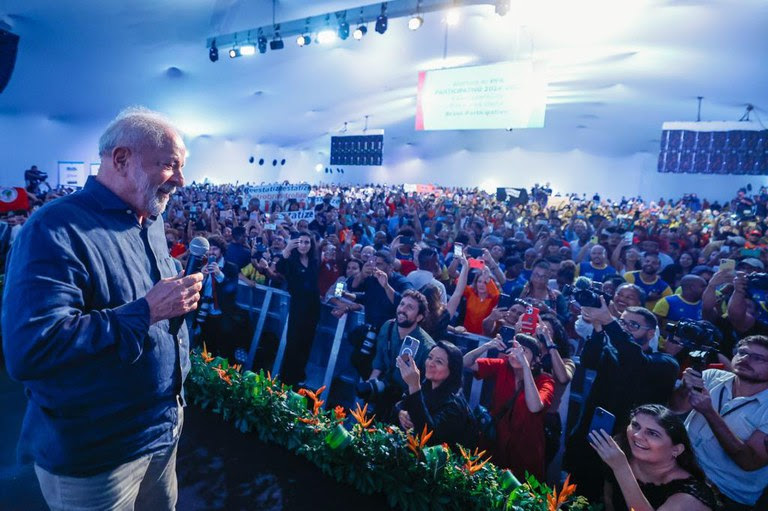 Lula: “A gente está colocando o povo para dizer o que quer que a gente faça”