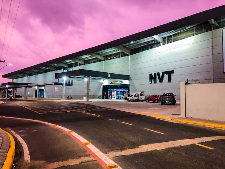 Aeroporto de Navegantes é porta de entrada para três dos dez destinos mais hospitaleiros do Brasil
