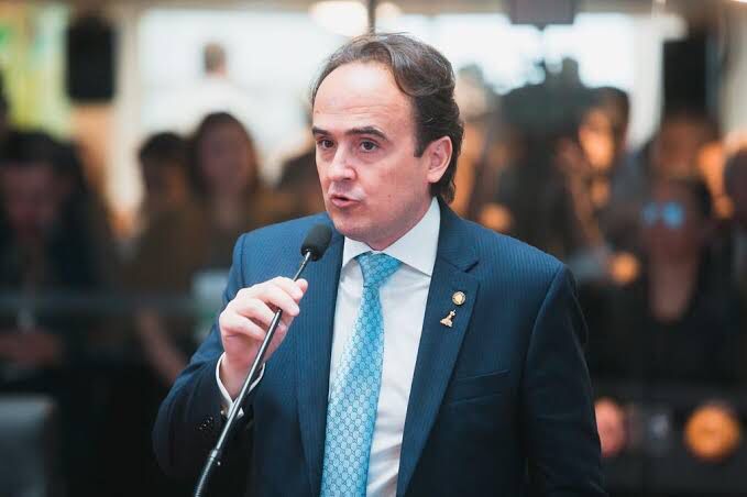 Deputado Carlos Humberto protocola PL para aprimorar o acesso à Educação de Pessoas com Deficiência Deputado Carlos Humberto protocola PL para aprimorar o acesso à Educação de Pessoas com Deficiência