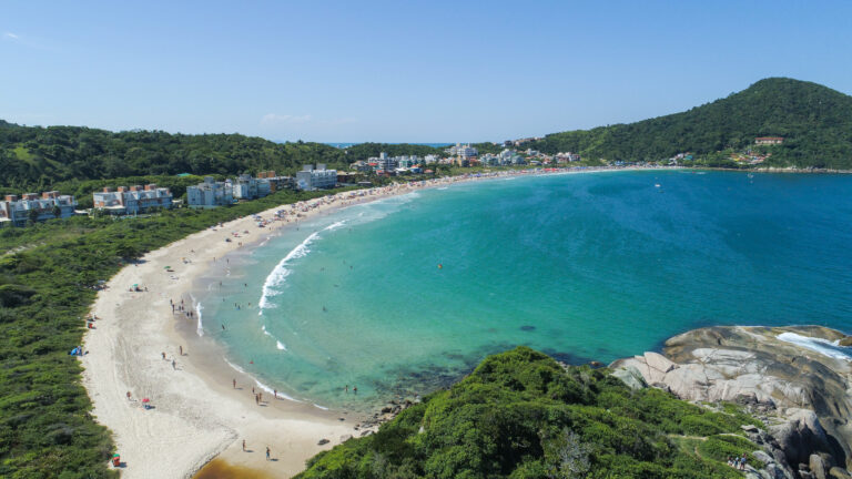 Bandeira Azul Brasil divulga lista de praias e marinas pré-aprovadas