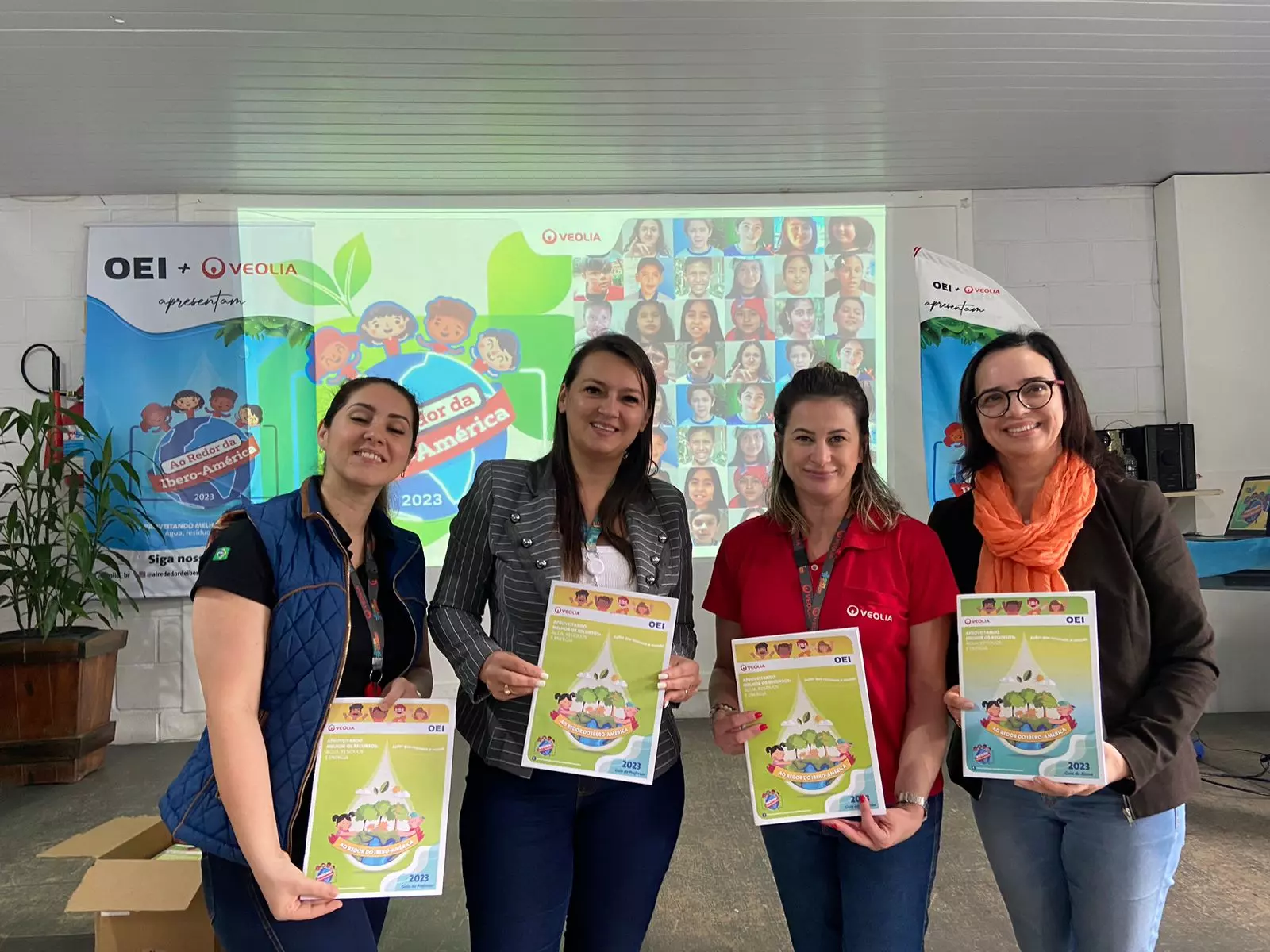 Escolas de Balneário Piçarras recebem projeto internacional “Ao redor da Ibero-América” Escolas de Balneário Piçarras recebem projeto internacional “Ao redor da Ibero-América”