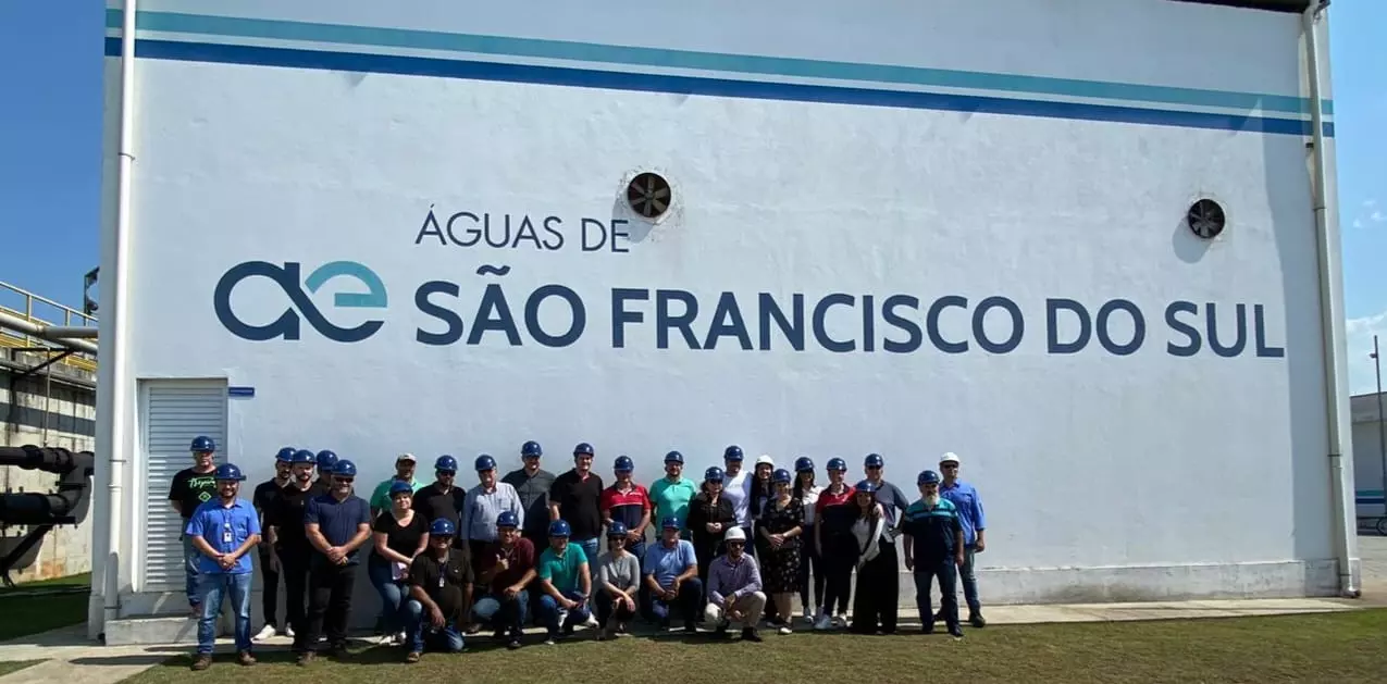 Comitiva de Penha faz visita técnica a Estação de Tratamento de Esgoto em São Francisco do Sul