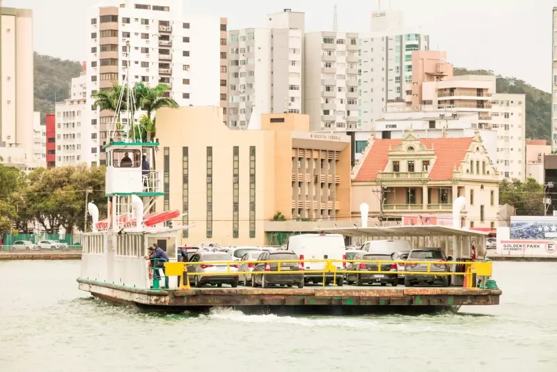 Força-tarefa é constituída para executar decisões envolvendo ferry boat Itajaí/Navegantes