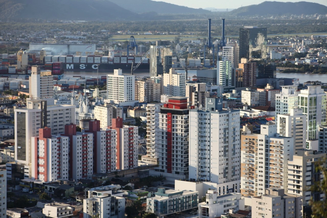Itajaí é a 4ª cidade do país com a maior valorização imobiliária